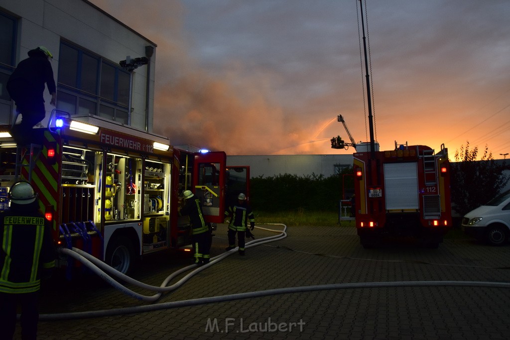 Grossbrand Halle Troisdorf Kriegsdorf Junkersring P304.JPG - Miklos Laubert